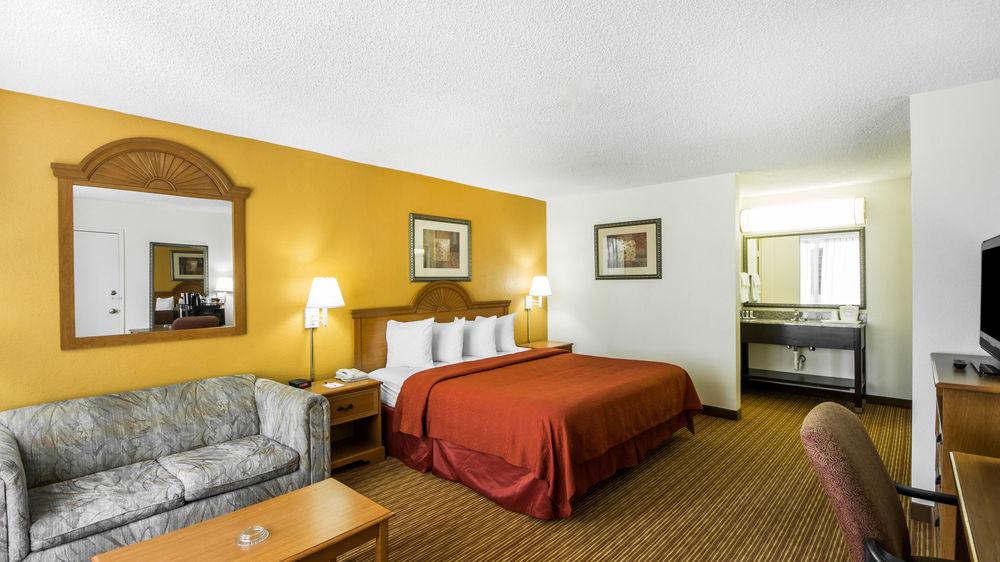 Quality Inn Ponca City Route 77 מראה חיצוני תמונה