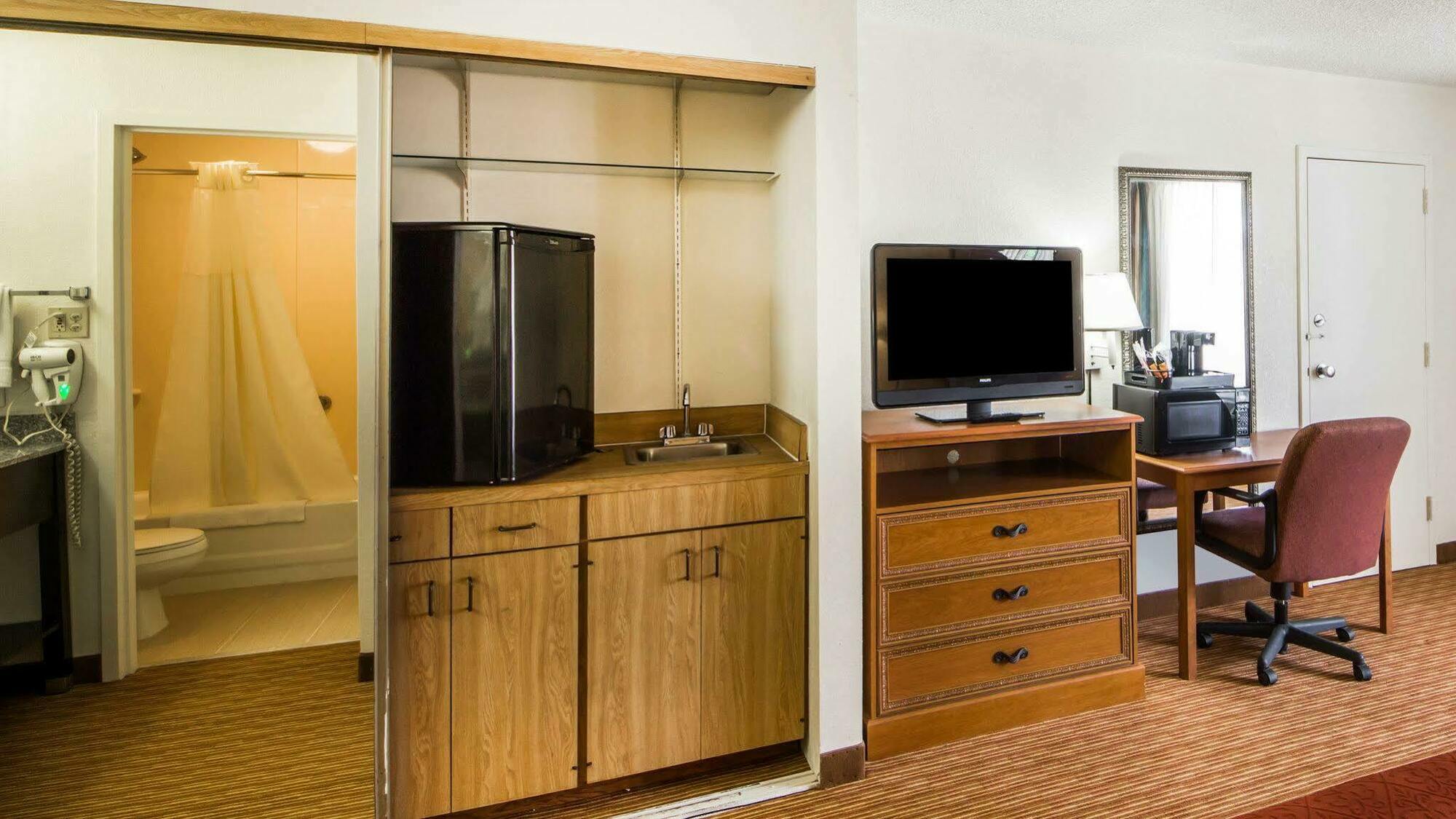 Quality Inn Ponca City Route 77 מראה חיצוני תמונה
