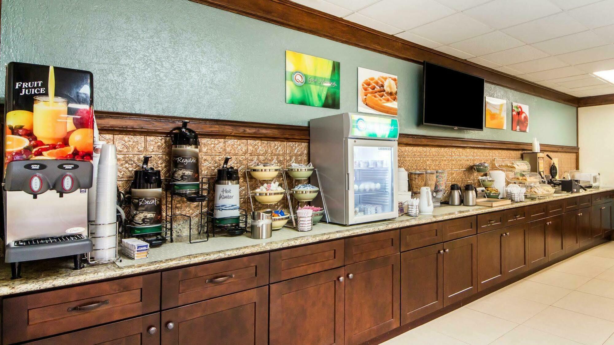 Quality Inn Ponca City Route 77 מראה חיצוני תמונה