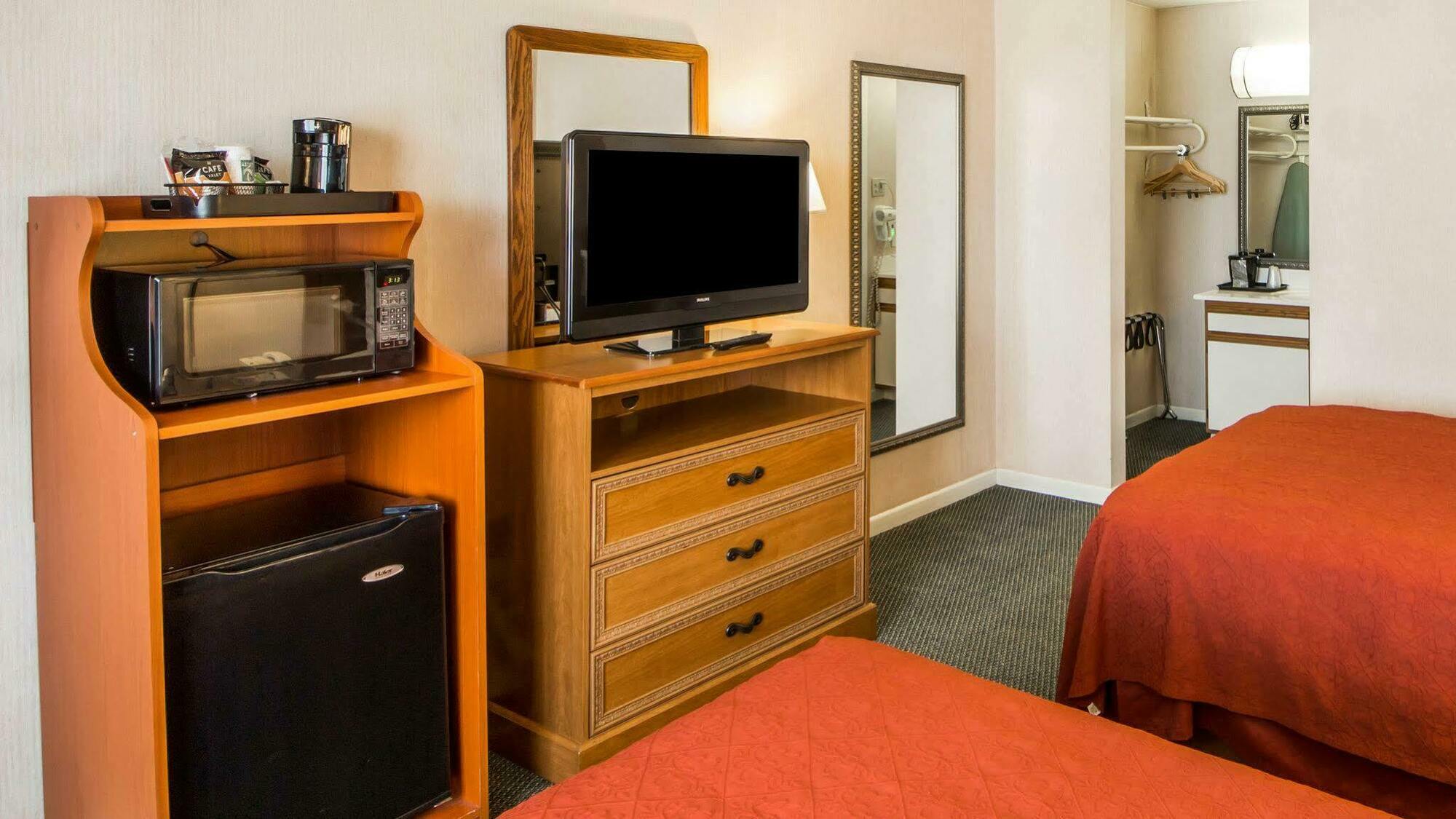 Quality Inn Ponca City Route 77 מראה חיצוני תמונה