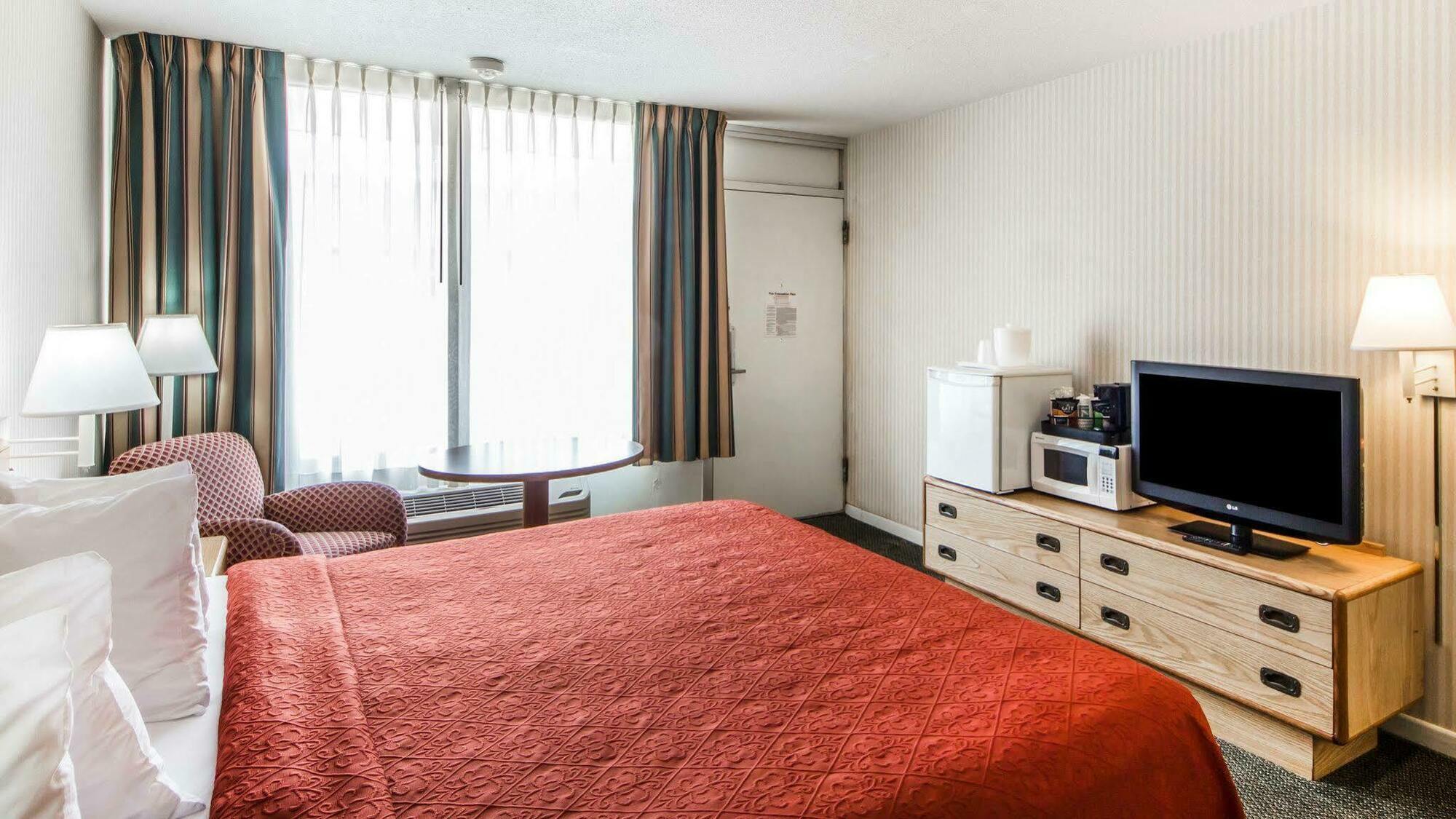 Quality Inn Ponca City Route 77 מראה חיצוני תמונה
